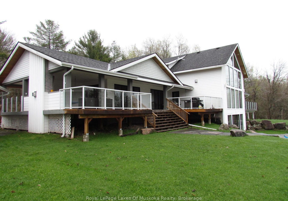 1-1331-south-monck-drive-muskoka-lakes-ontario-x13135854