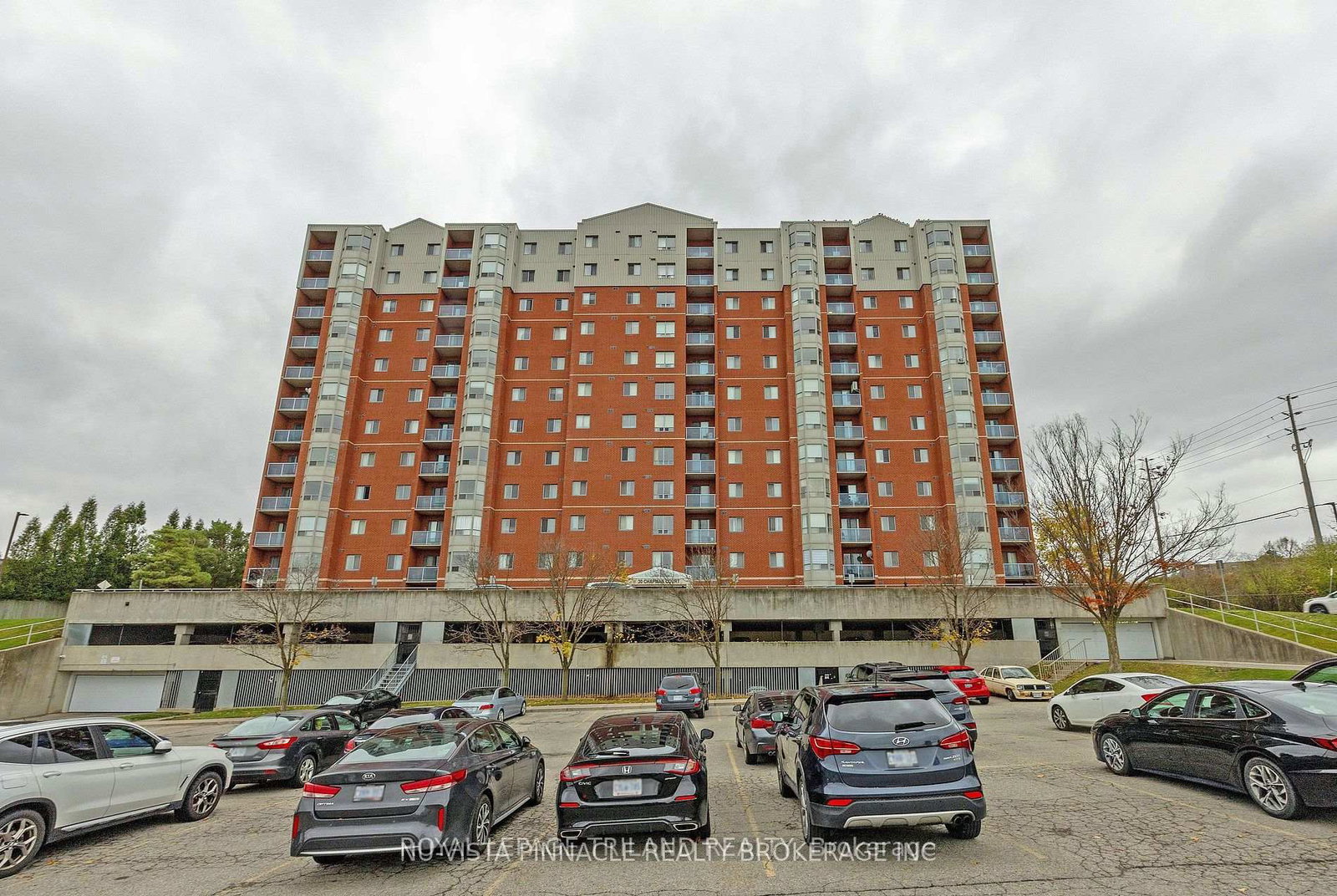 30-chapman-court-london-north-ontario-x13135872
