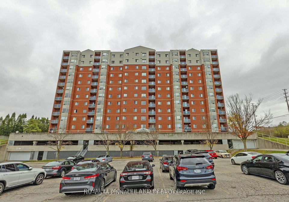 30-chapman-court-london-north-ontario-x13135872