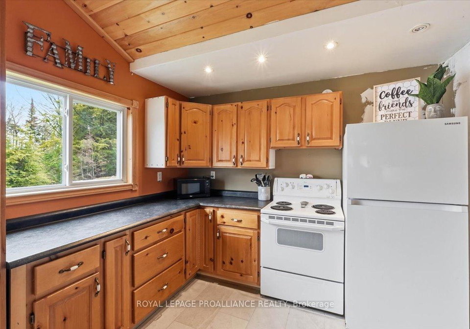 159a-grannys-lane-addington-highlands-ontario-x13136060