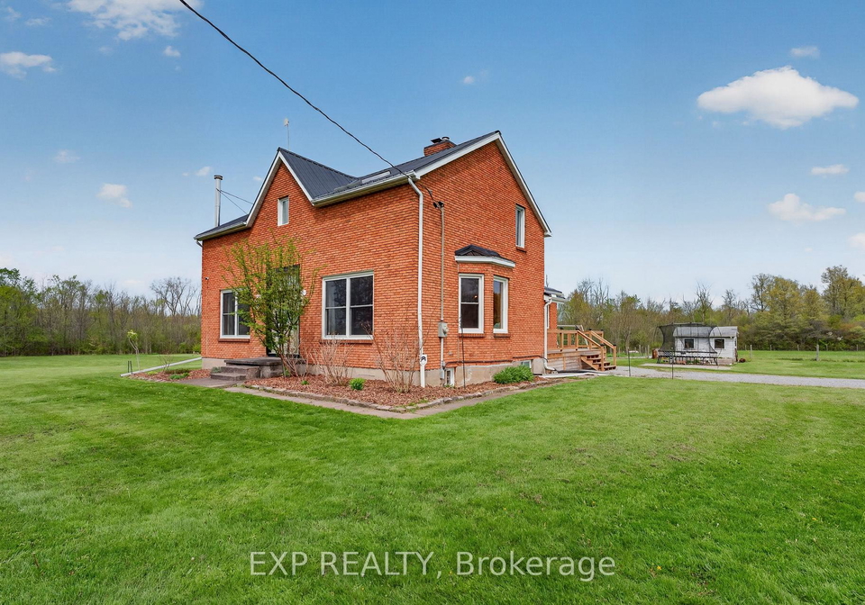 2266-pettit-road-fort-erie-ontario-x13136126