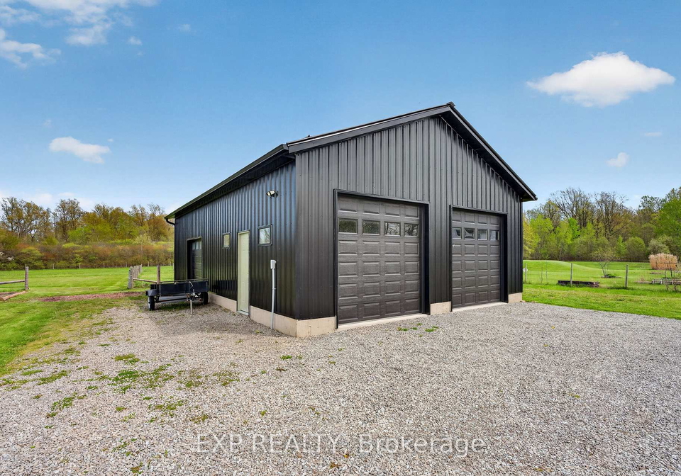 2266-pettit-road-fort-erie-ontario-x13136126