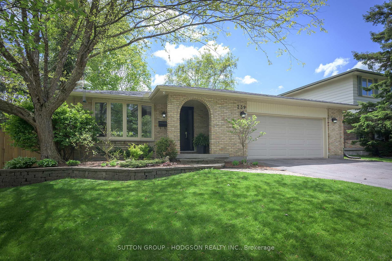 239-village-green-avenue-london-south-ontario-x13136148