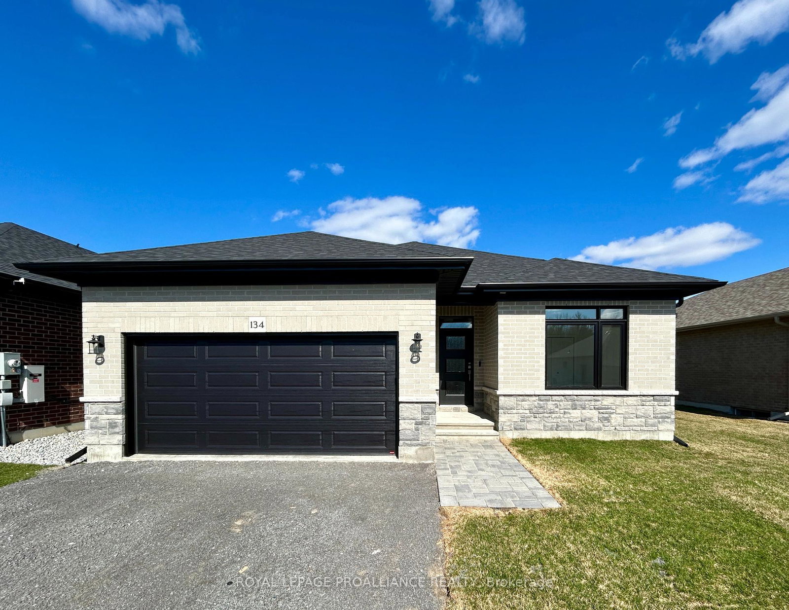 134-stonecrest-boulevard-quinte-west-ontario-x13136294