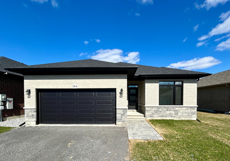134-stonecrest-boulevard-quinte-west-ontario-x13136294