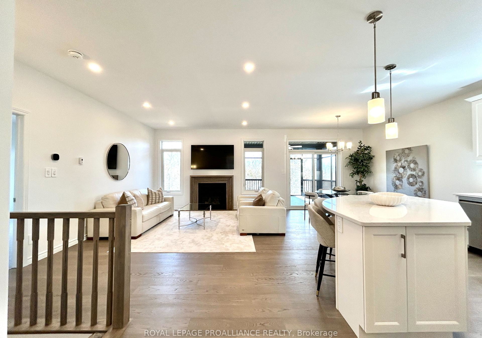 134-stonecrest-boulevard-quinte-west-ontario-x13136294