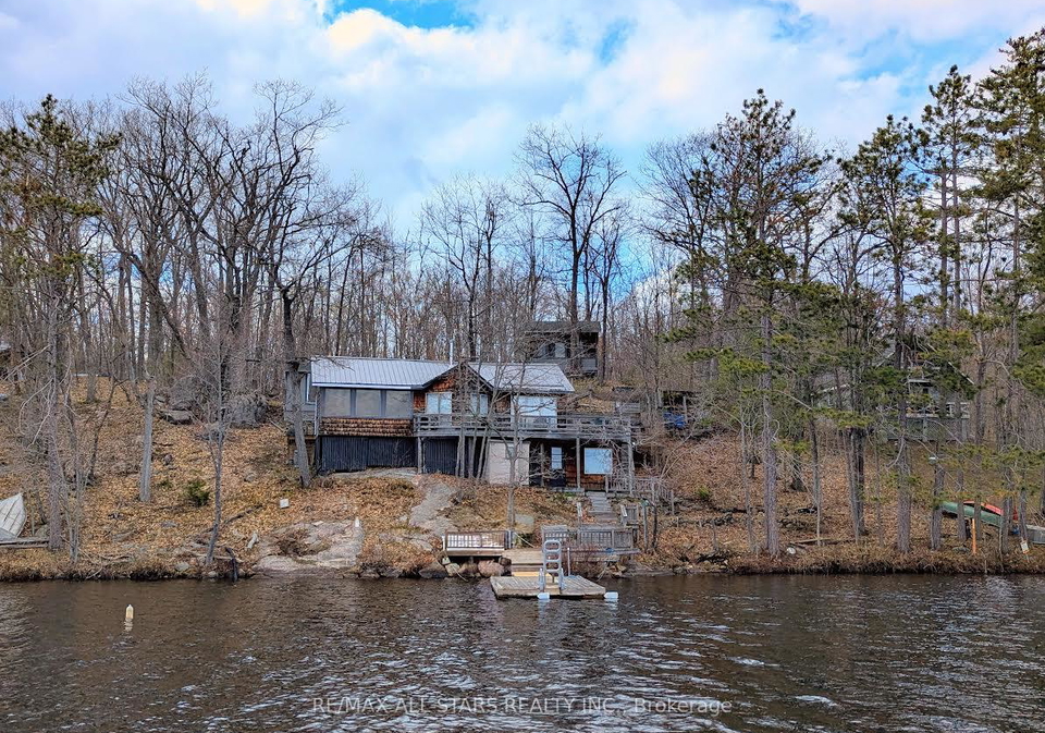 754-loucks-lake-wao-north-kawartha-ontario-x13136420