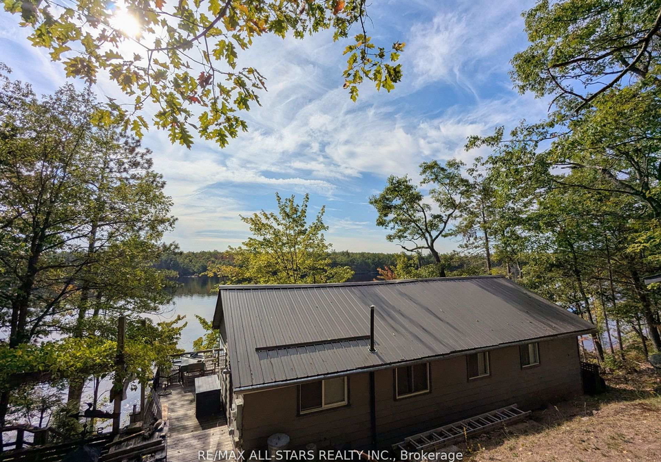 754-loucks-lake-wao-north-kawartha-ontario-x13136420