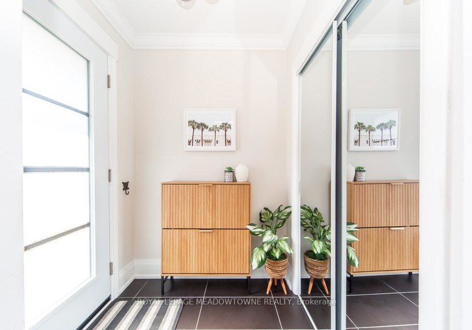 64-dumbarton-street-guelph-ontario-x13136628