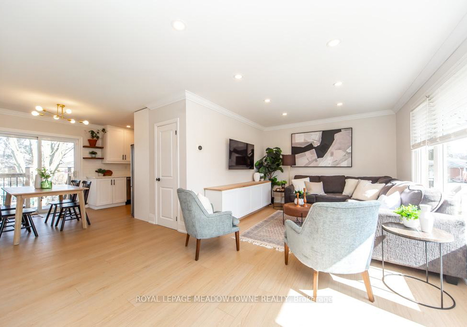 64-dumbarton-street-guelph-ontario-x13136628