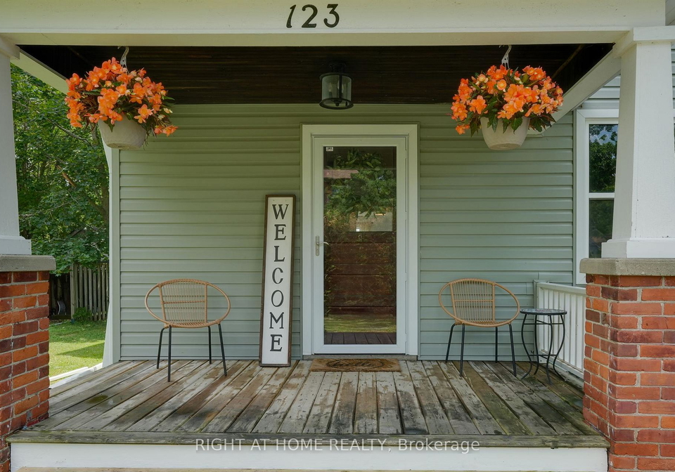 123-john-street-kawartha-lakes-ontario-x13136668