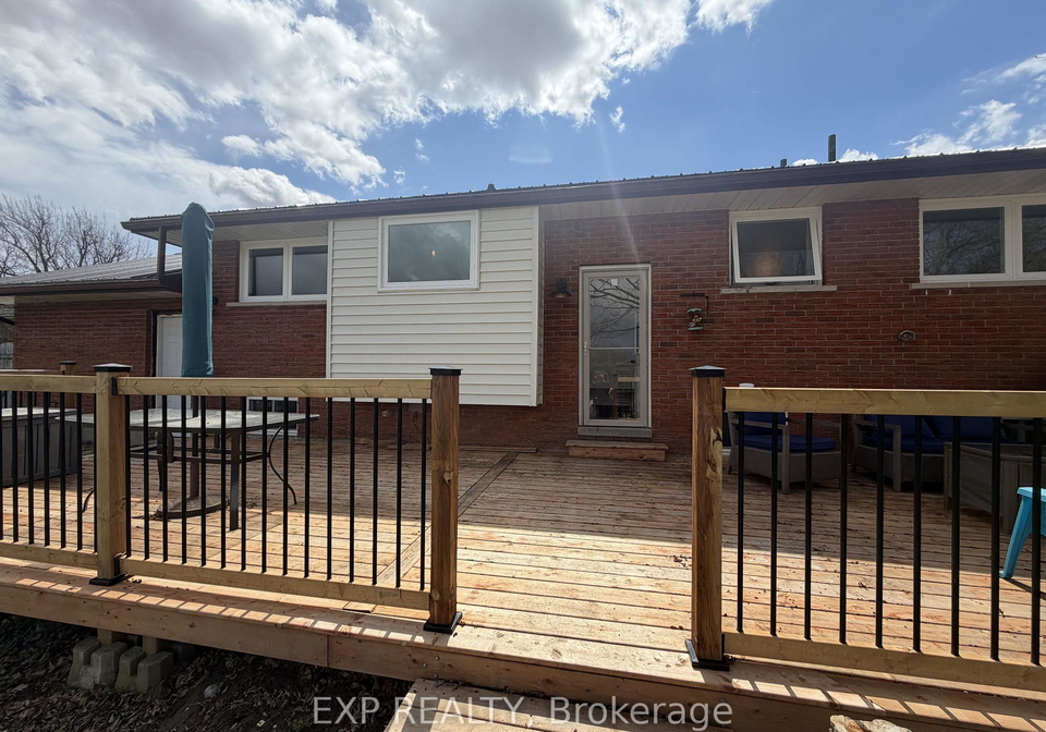 597-gold-street-warwick-ontario-x13136692
