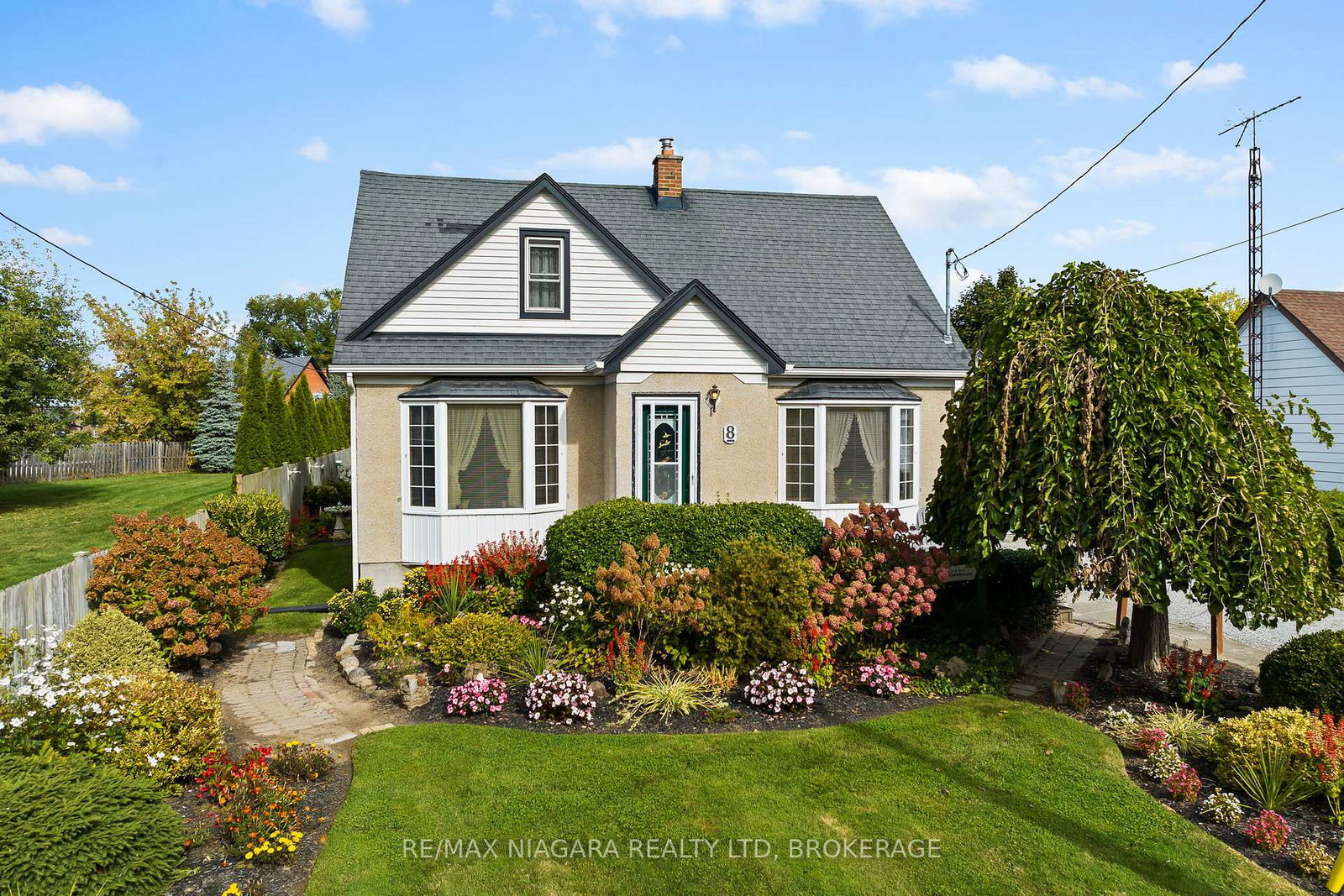 8-lorraine-street-niagara-on-the-lake-ontario-x13136706