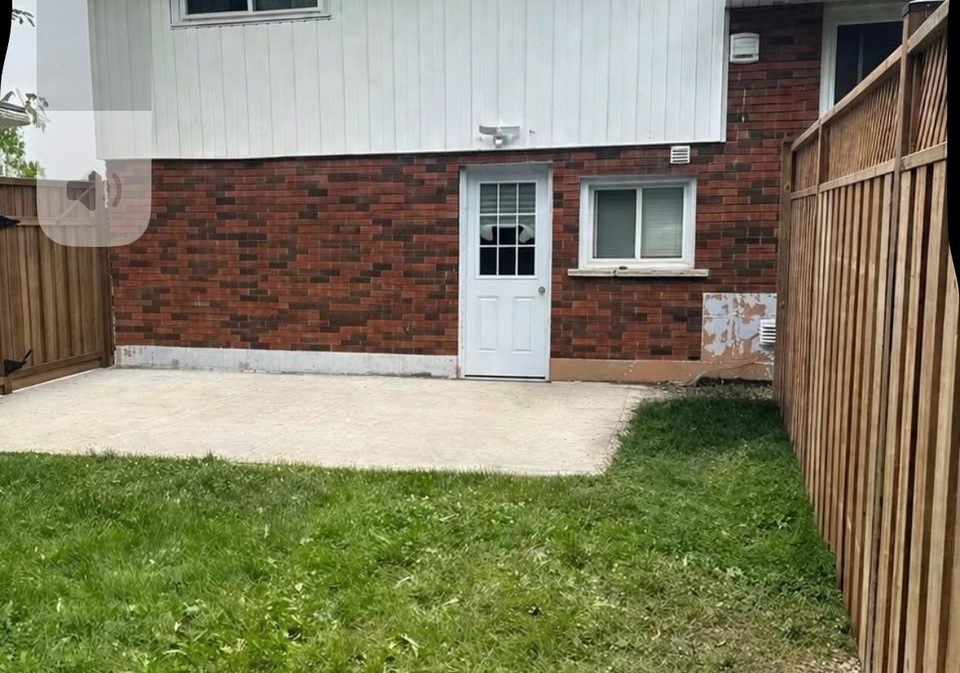 134-delmar-drive-hamilton-ontario-x13136922