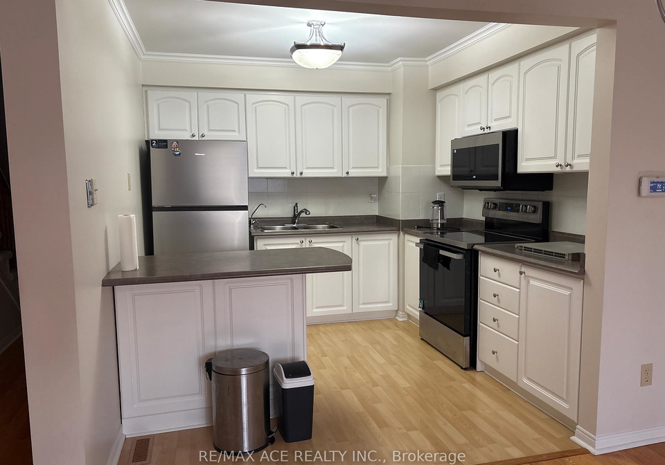 26-moss-boulevard-hamilton-ontario-x13136940