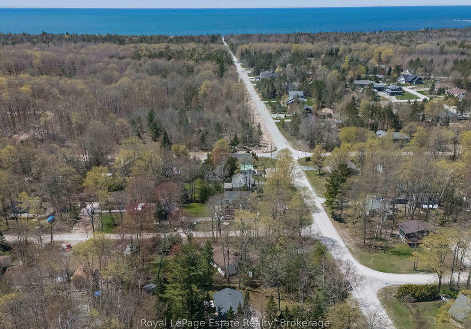818-sixth-street-n-south-bruce-peninsula-ontario-x13137032