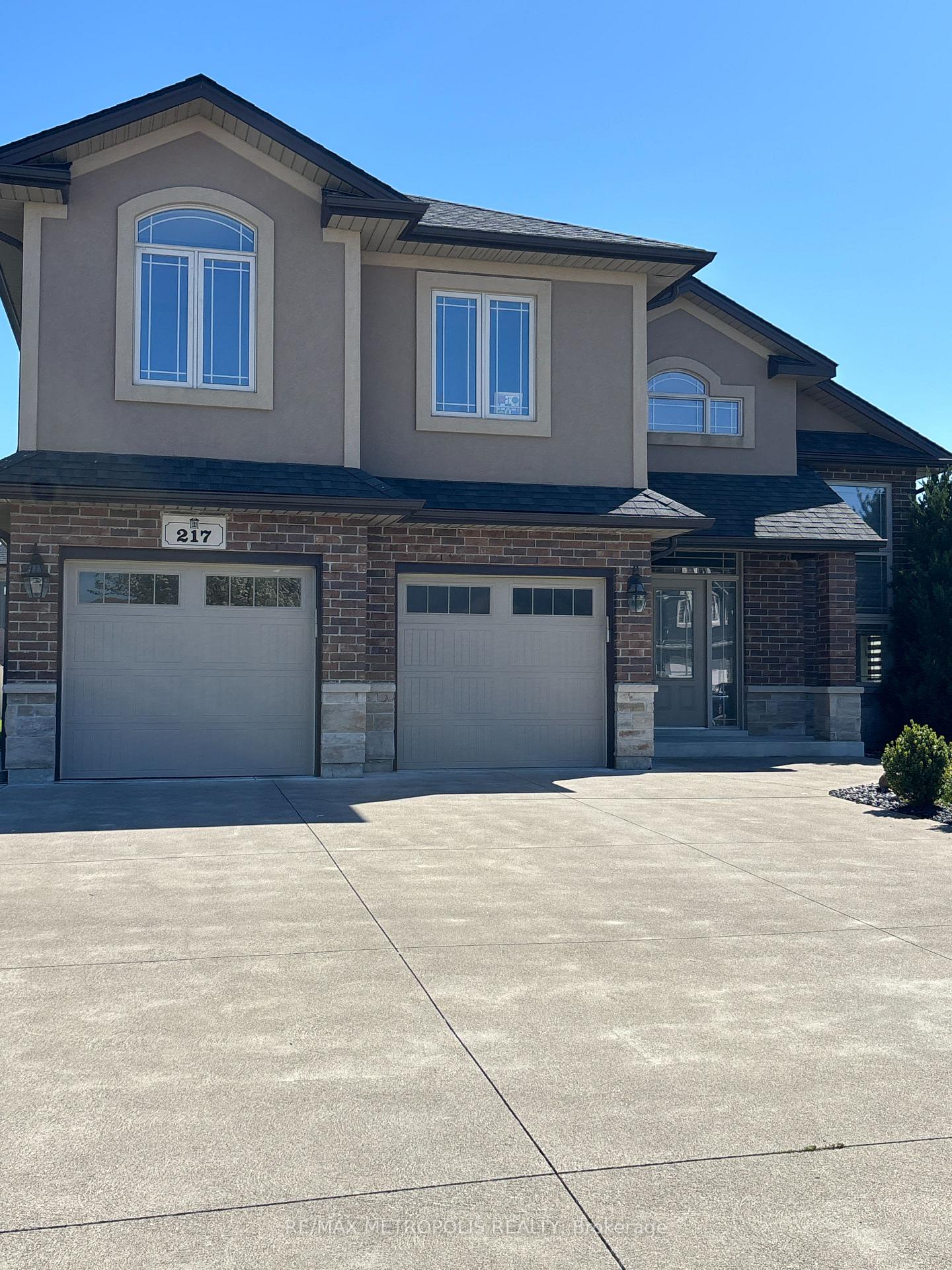 217-jasmine-drive-lakeshore-ontario-x13137094