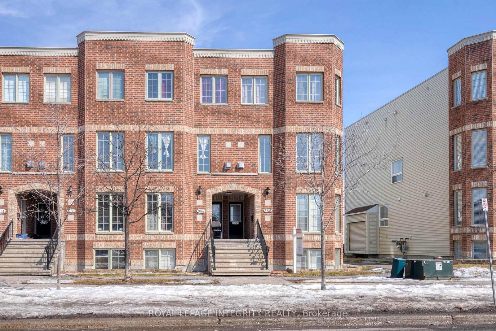 888-longfields-drive-ottawa-ontario-x13137322