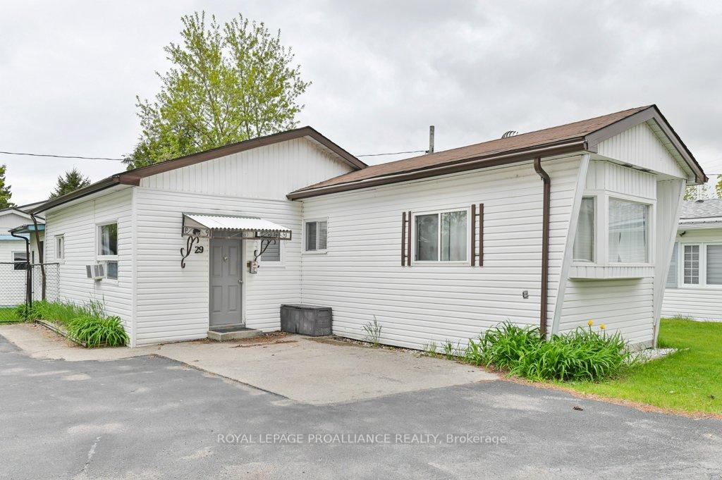 63-whites-road-quinte-west-ontario-x13137330