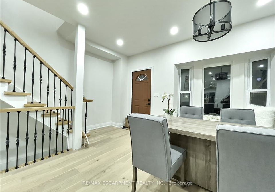 22-keith-street-hamilton-ontario-x13137360