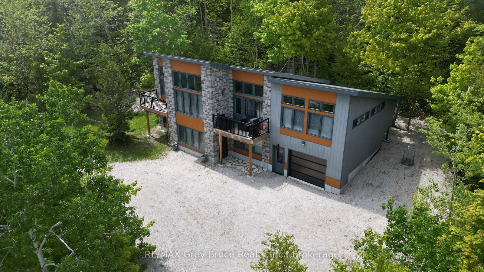 17-shoreline-drive-northern-bruce-peninsula-ontario-x13137392
