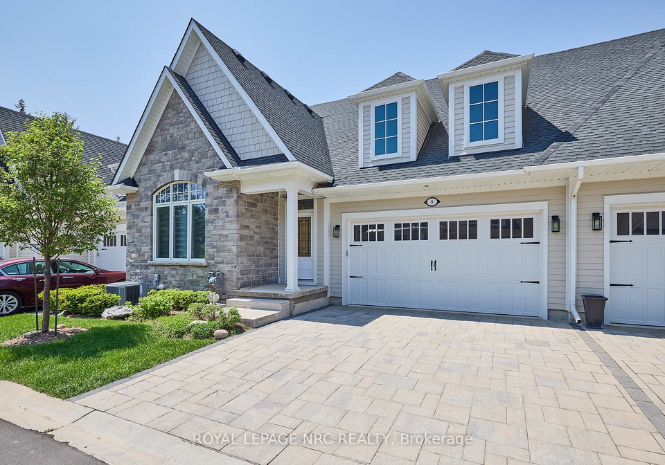 9-sassafras-row-fort-erie-ontario-x13137568