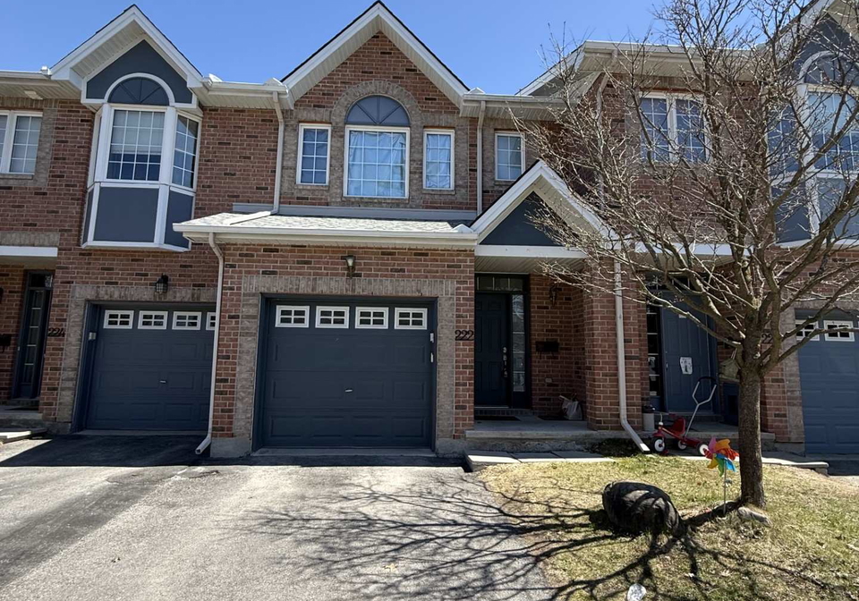 222-freedom-private-ottawa-ontario-x13137700