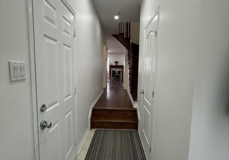 222-freedom-private-ottawa-ontario-x13137700
