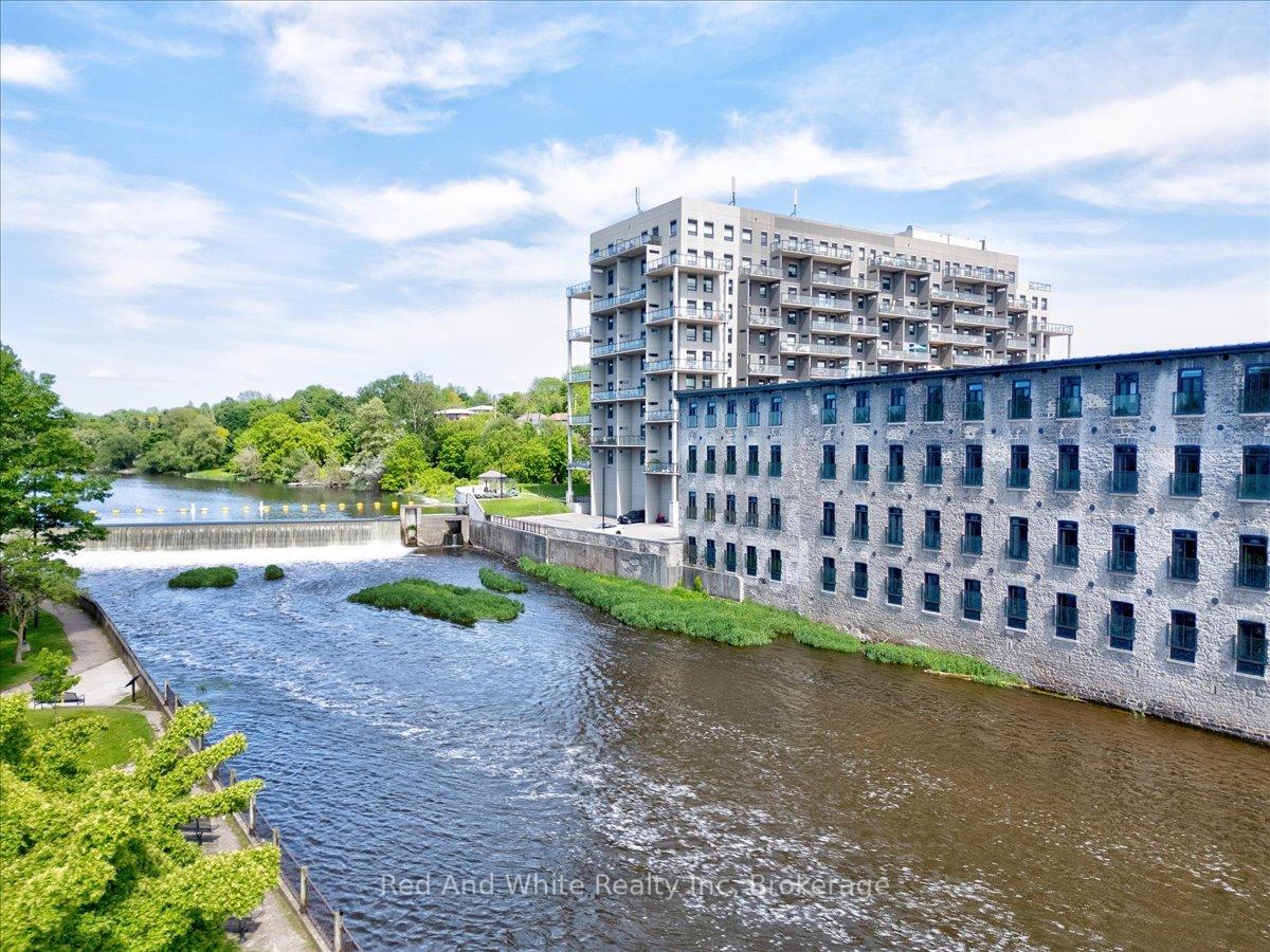 19-guelph-avenue-cambridge-ontario-x13137776