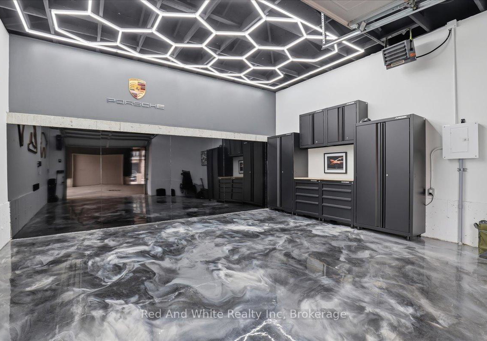 19-guelph-avenue-cambridge-ontario-x13137776