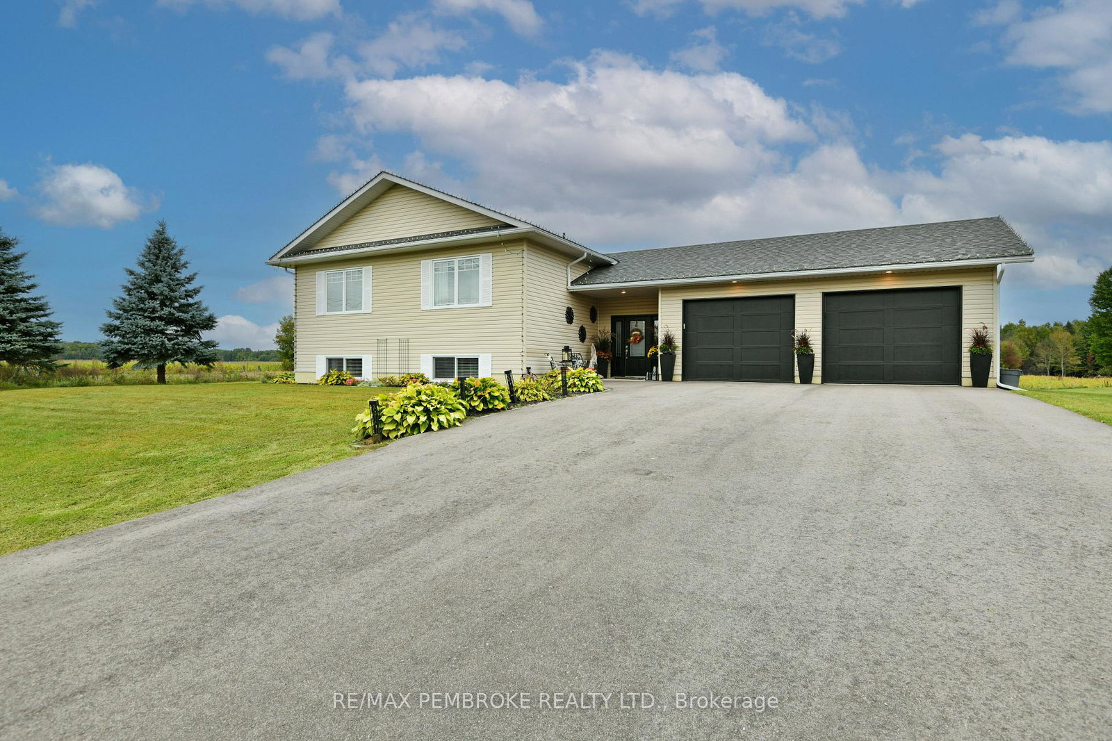 35-vera-crescent-whitewater-region-ontario-x13137866