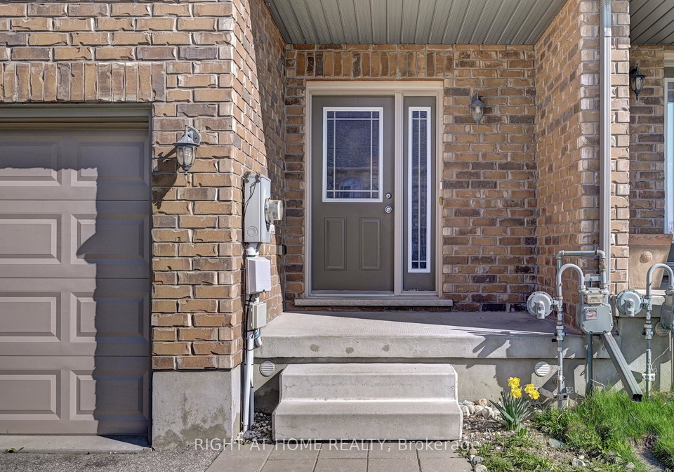 33-mussen-street-guelph-ontario-x13137872