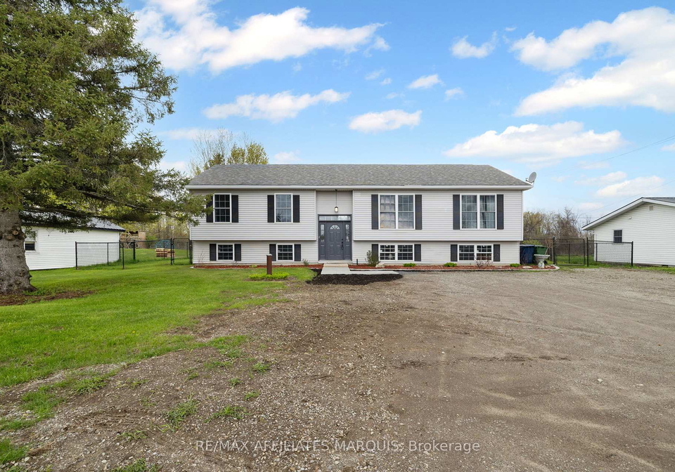 462-highway-15-road-rideau-lakes-ontario-x13138198