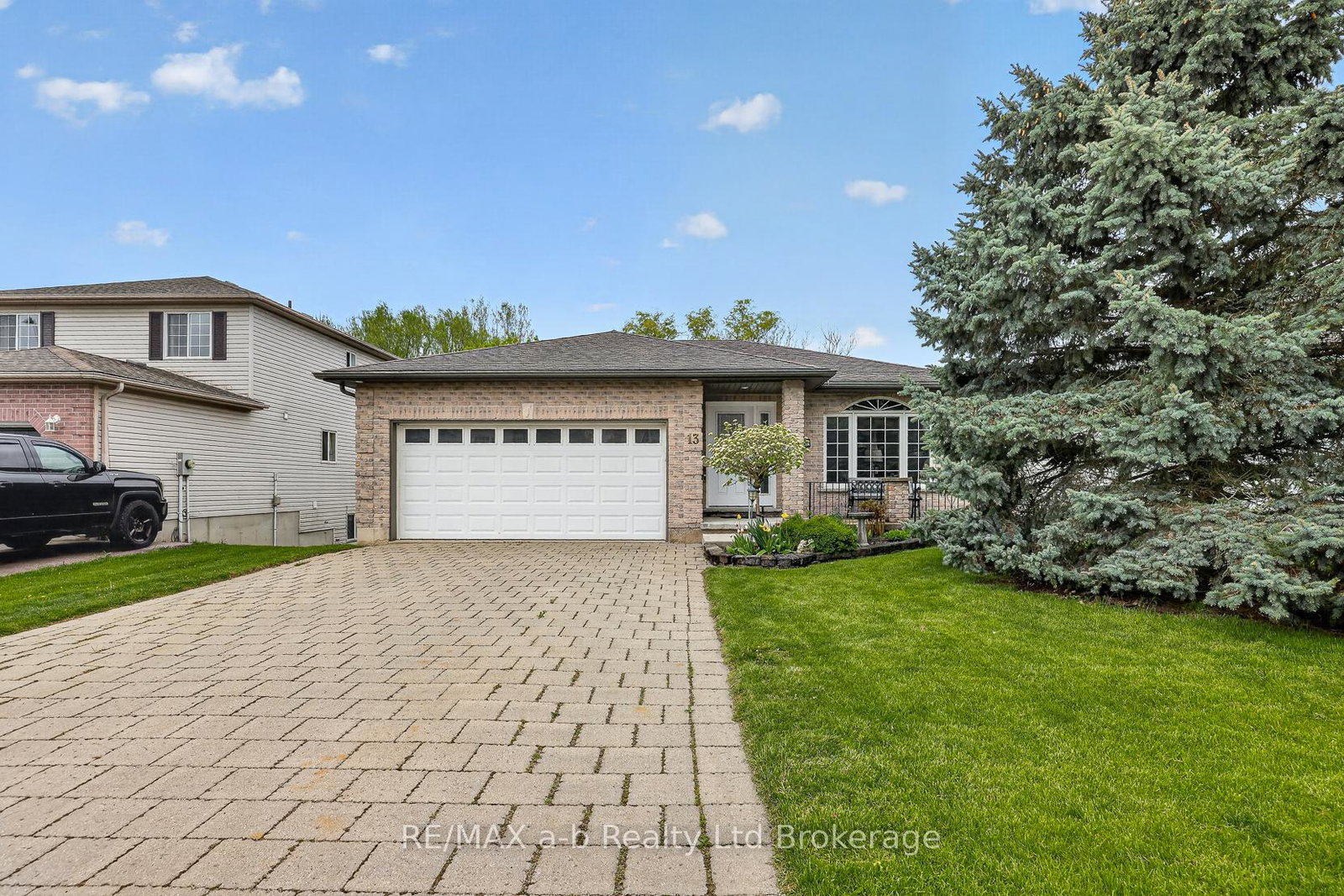 13-cornish-crescent-ingersoll-ontario-x13138308