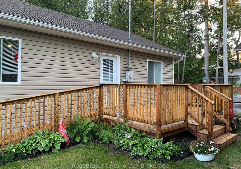 208-s-second-avenue-s-south-bruce-peninsula-ontario-x13138440