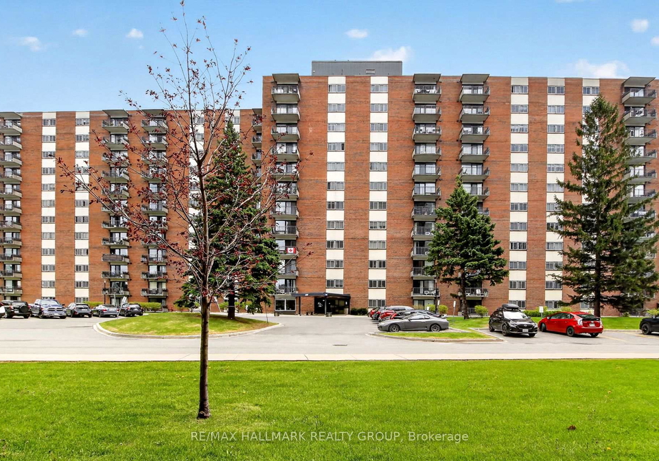 1465-baseline-road-ottawa-ontario-x13138672