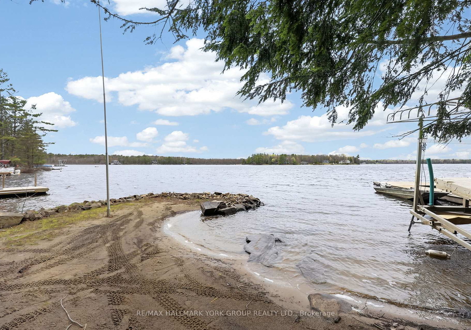 45-island-2ml-island-gravenhurst-ontario-x13138794