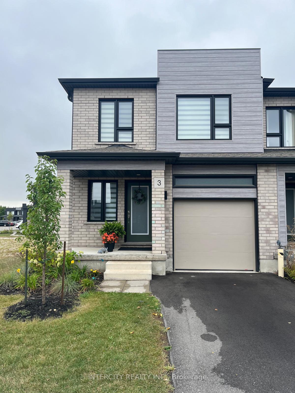 3-roper-place-kitchener-ontario-x13138950
