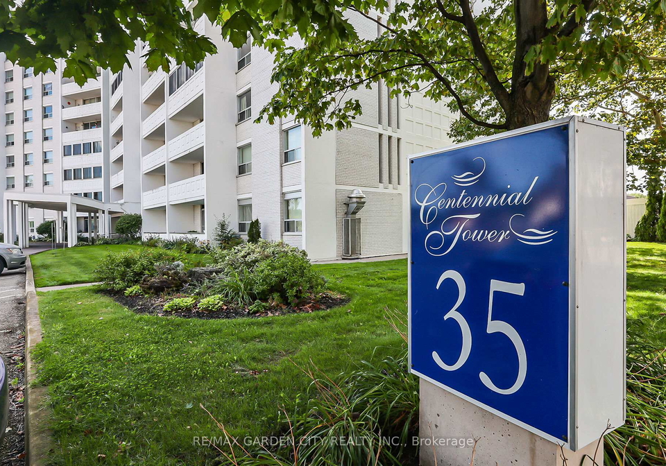 35-towering-heights-boulevard-st-catharines-ontario-x13139046