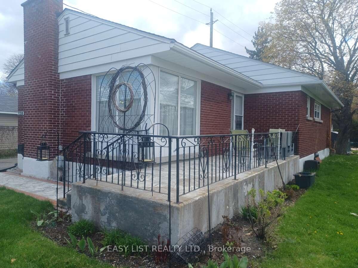 2218-iris-street-ottawa-ontario-x13139048