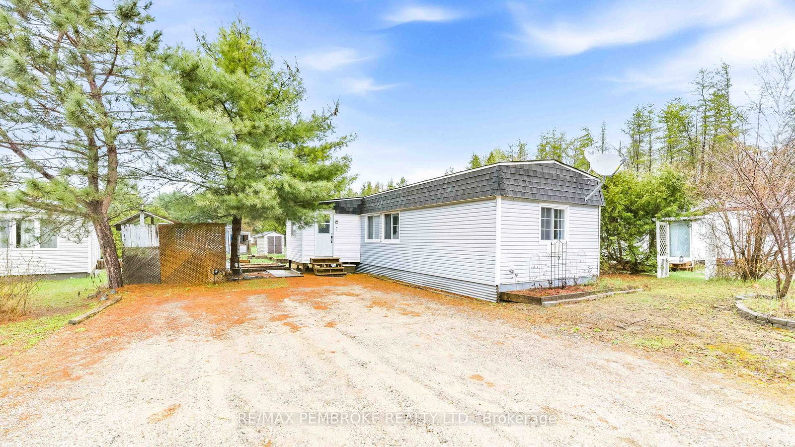 13-nature-lane-laurentian-hills-ontario-x13139148