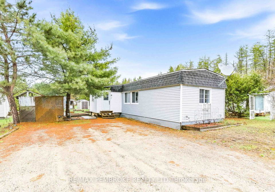 13-nature-lane-laurentian-hills-ontario-x13139148
