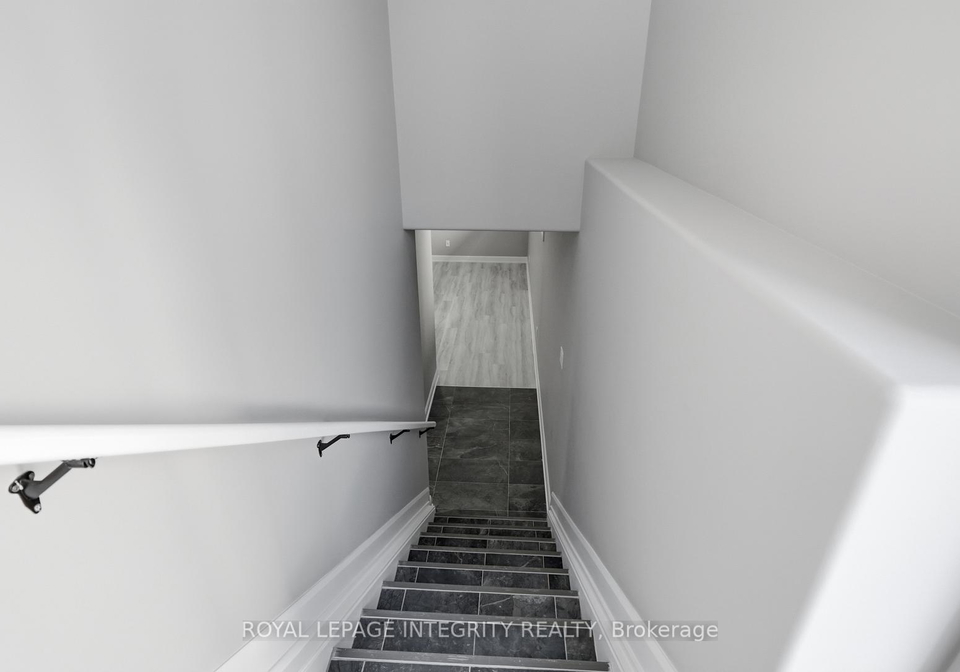 1229-montblac-crescent-russell-ontario-x13139416