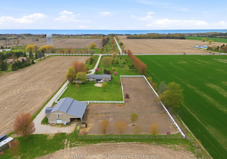 79474-bluewater-highway-central-huron-ontario-x13139422