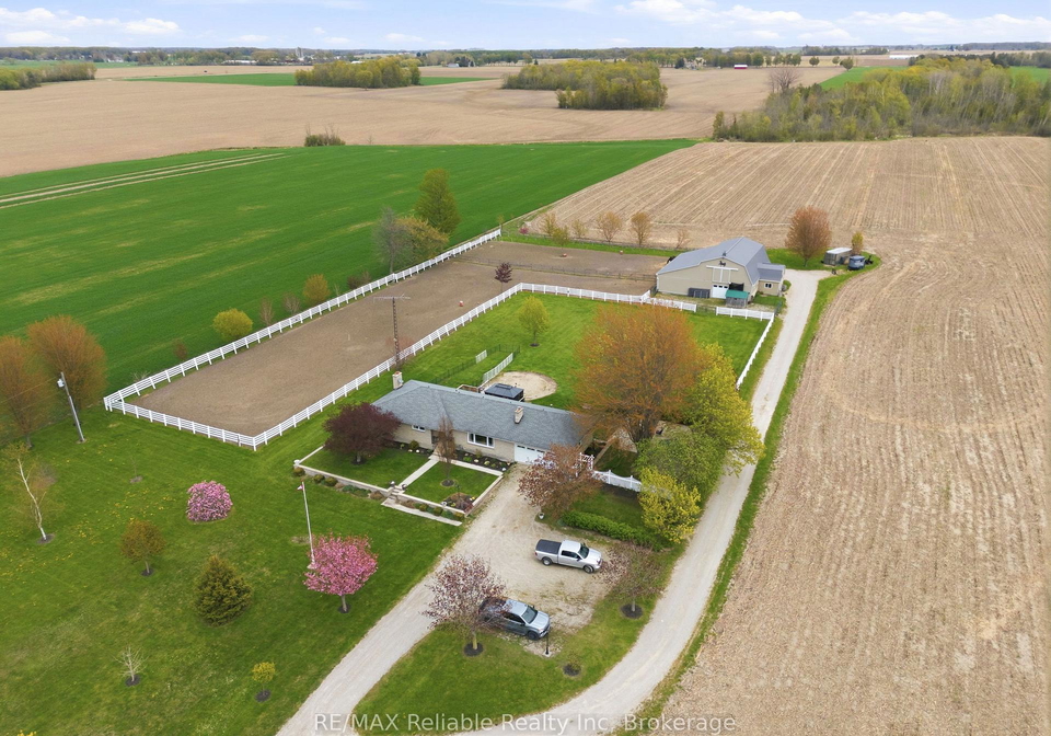 79474-bluewater-highway-central-huron-ontario-x13139422