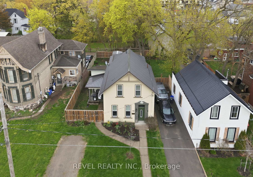 52-cambridge-street-n-kawartha-lakes-ontario-x13139794
