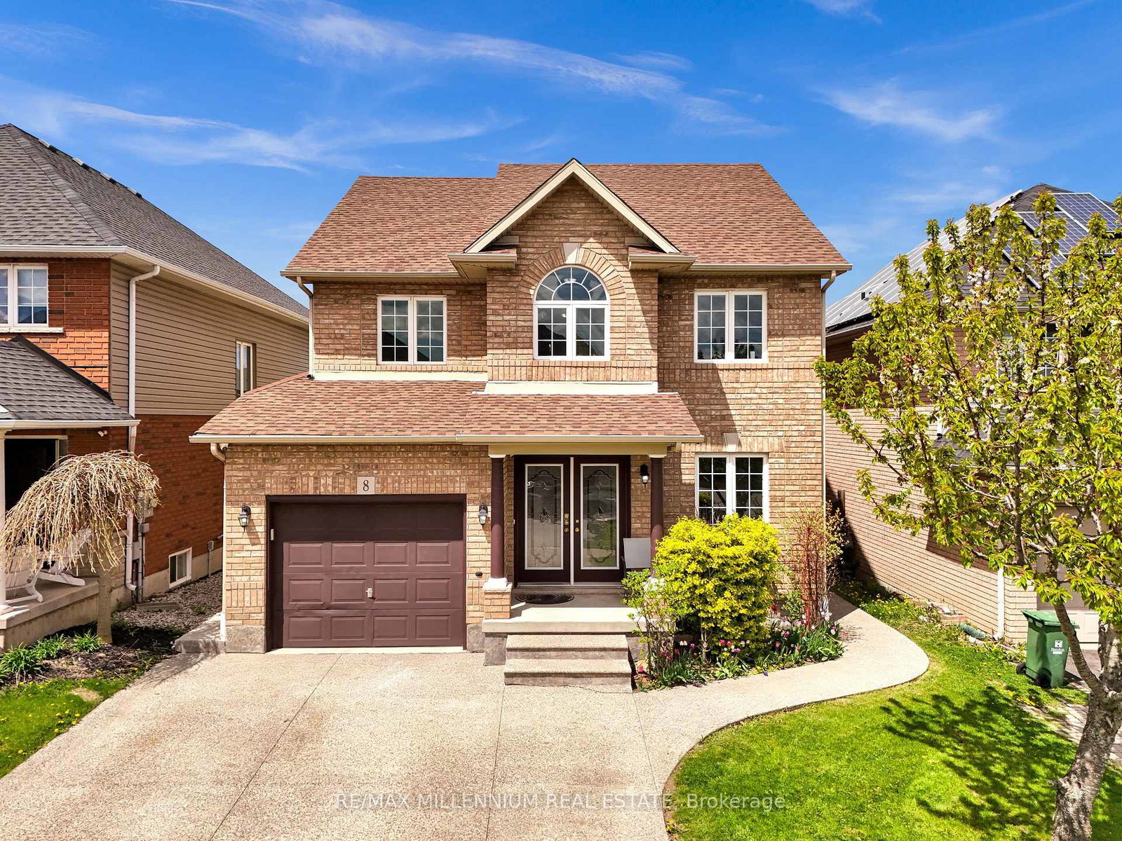 8-bates-avenue-hamilton-ontario-x13140138