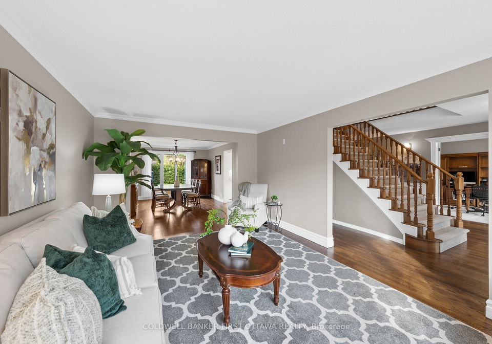 42-hampel-crescent-ottawa-ontario-x13140182