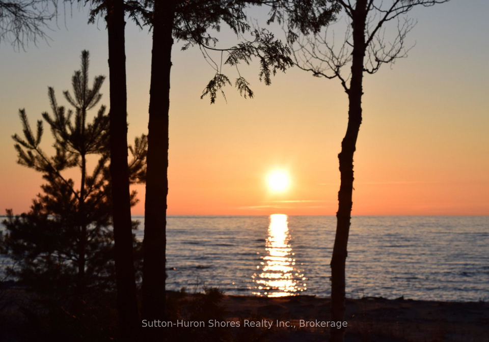 484-sunset-drive-kincardine-ontario-x13140300