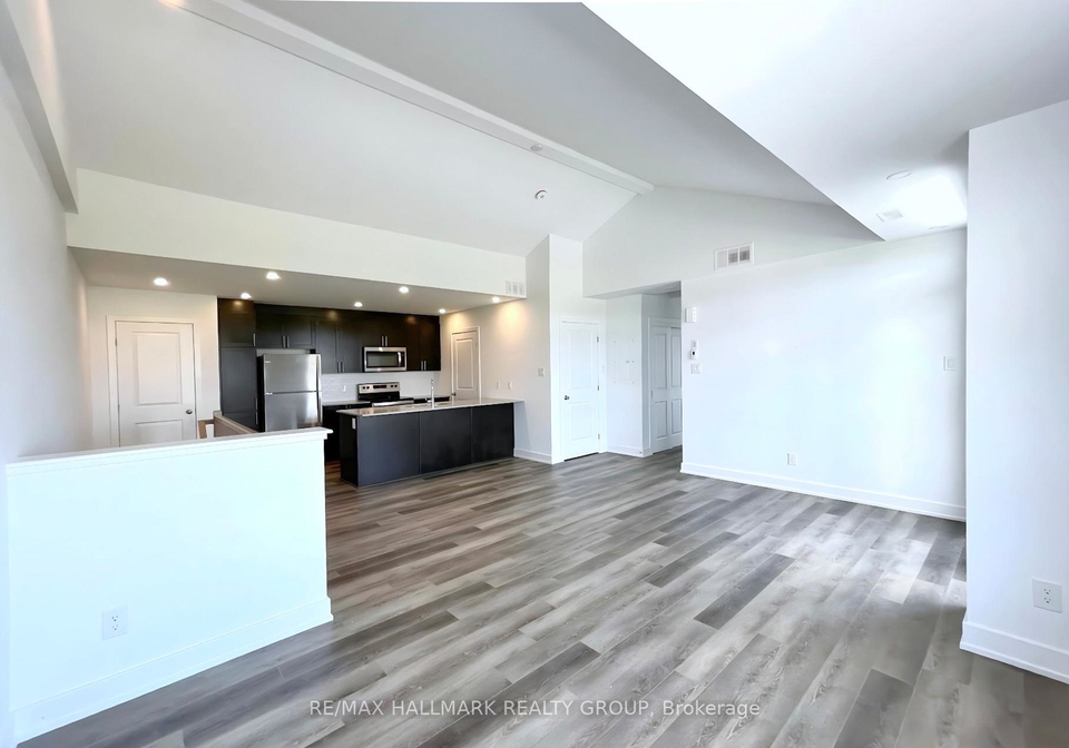 300-tulum-crescent-kanata-ontario-x13140470